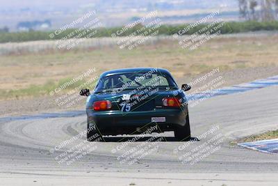 media/Jun-05-2022-CalClub SCCA (Sun) [[19e9bfb4bf]]/Group 1/Race/